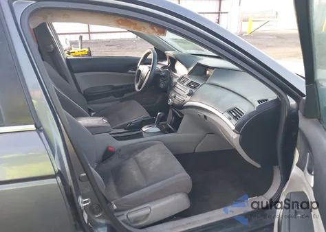 2011 Honda Accord 2.4 Lx-P z USA, uszkodzony, nr VIN 1HGCP2F45BA017745